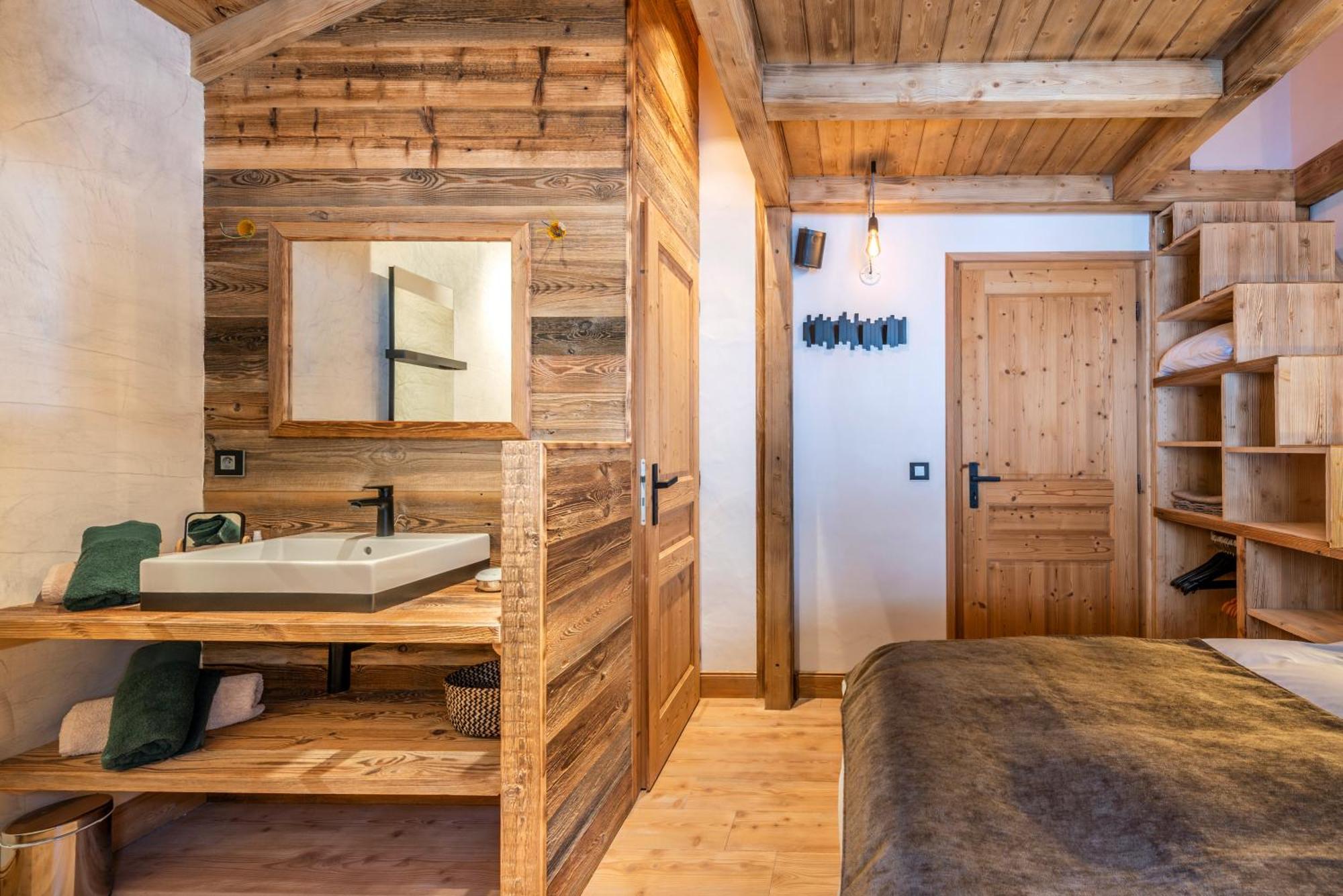 Вилла Chalet Savoyard D'Exception Avec Piscine Chauffee Бур-Сен-Морис Экстерьер фото